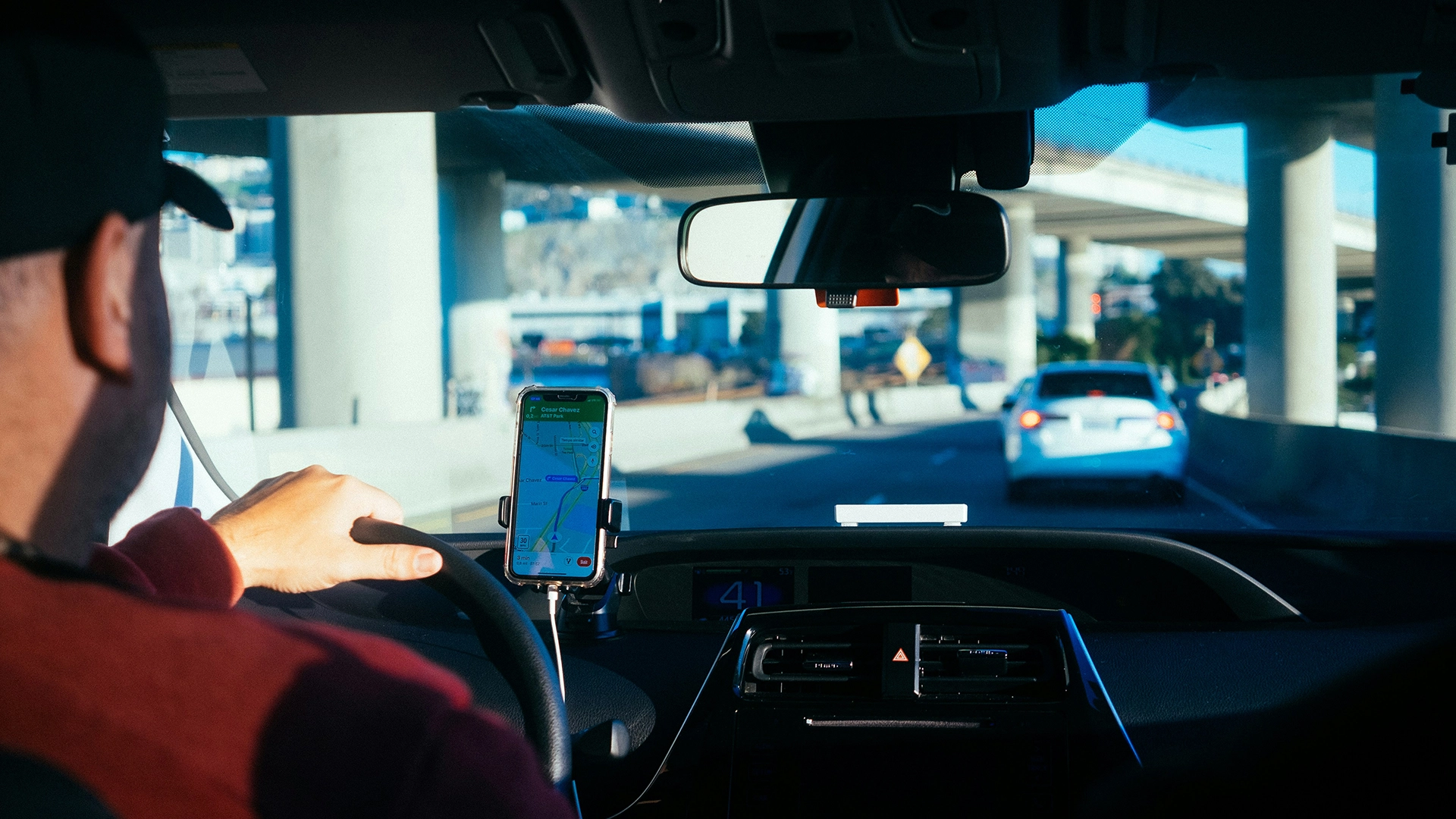 Uber Acuzată că Folosește Algoritmi pentru a-și Crește Profiturile &icirc;n Defavoarea Șoferilor